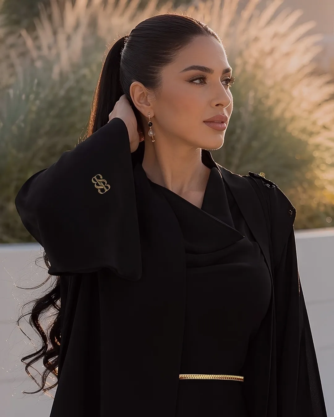 Park Lane Abaya luxury abaya in Black, extra view. Bint Saeed Abu Dhabi, UAE.